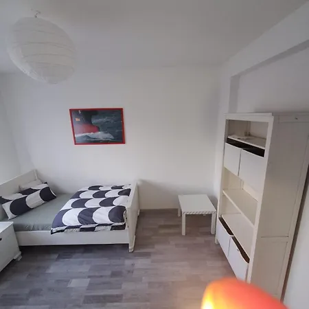 Große 3 Zi Auf Der Pferde Farm Apartment