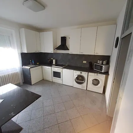 Apartment Große 3 Zi Auf Der Pferde Farm *