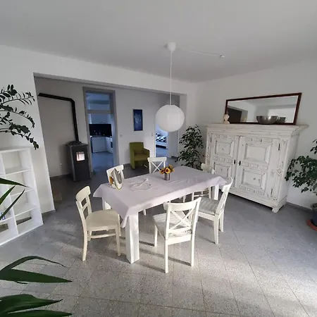 Apartment Große 3 Zi Auf Der Pferde Farm