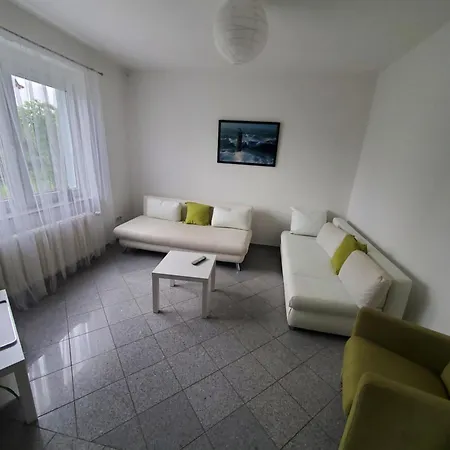 Apartment Große 3 Zi Auf Der Pferde Farm