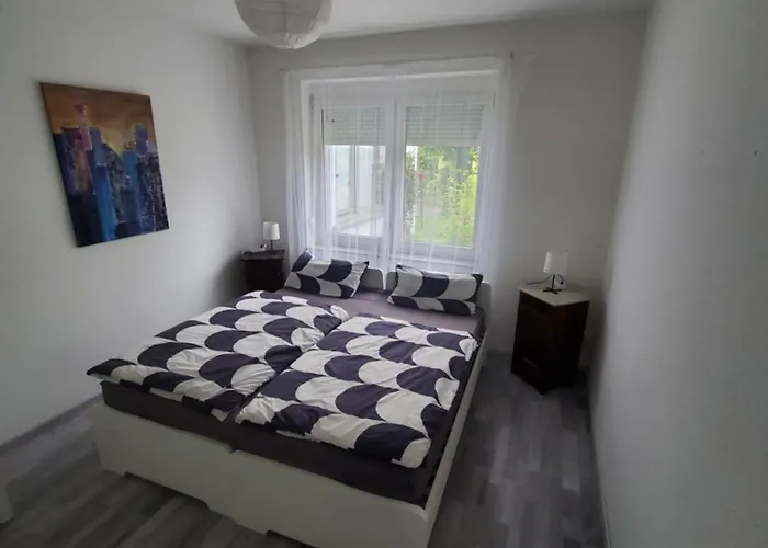 Grosse 3 Zi Auf Der Pferde Farm Appartamento