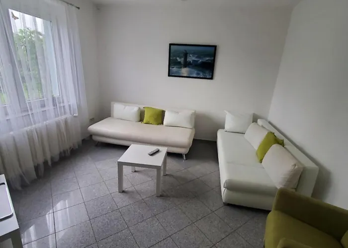 Appartamento Grosse 3 Zi Auf Der Pferde Farm